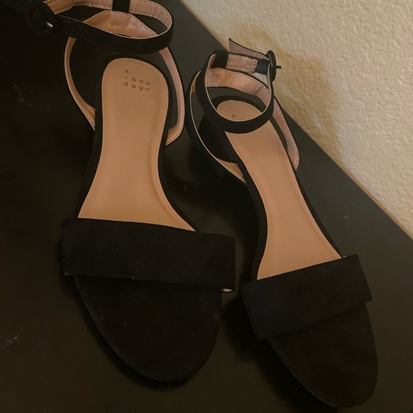 Target “a new day” Sandals - Picture 2 of 2